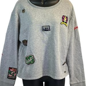 Scotch and soda club house royals patch work gray sweatshirt in good condition.
